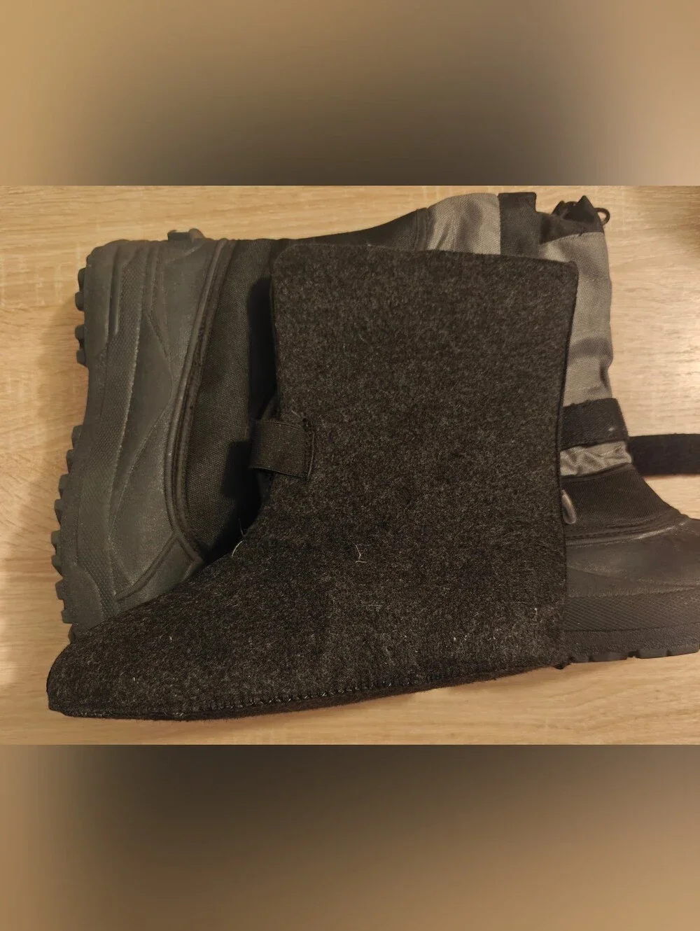 Columbia Childrens Powderbug Plus II 2 Winter Boot SIZE 6